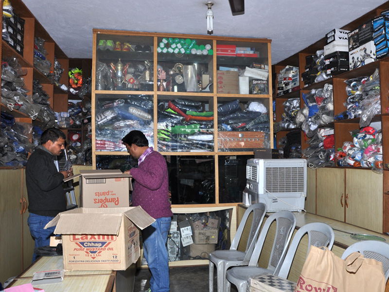 Royal Sports shop in Bhawarna, Palampur
