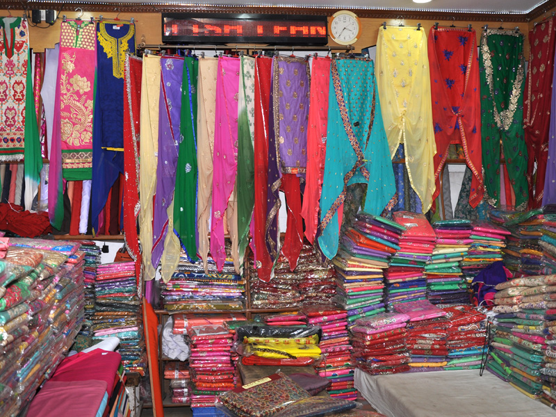 Bakshi Cloth House in Bhawarna, Palampur