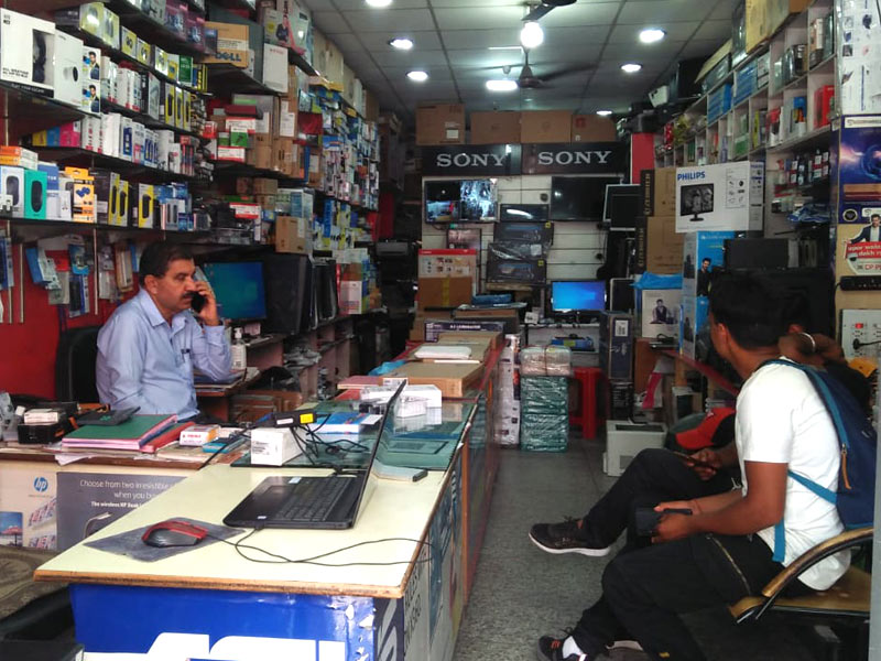 Luxmi Computers in Palampur